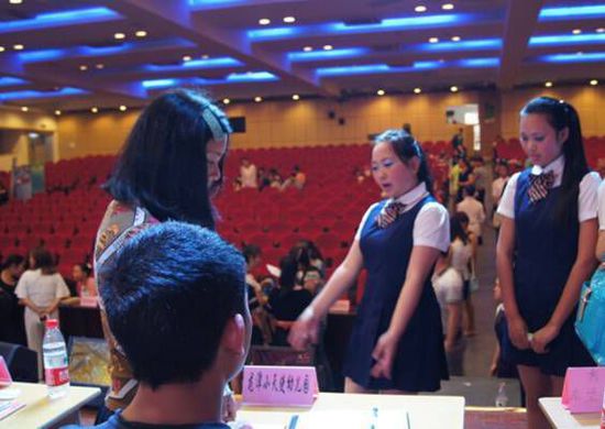 圖為該校雙選會面試現場。