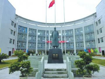 南充張瀾職業教育校園一角。