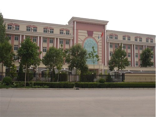 學習汽修專業選擇哪所學校？   