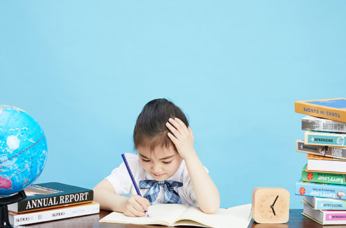 張家口新世紀職業學校每年都有補助是真的嗎？學校的幼師專業怎么樣？