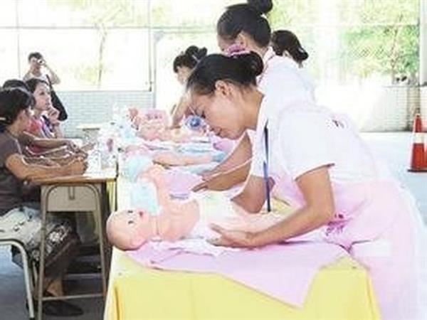 在菏澤市東華職業培訓學校學習家政護理專業靠譜嗎？
